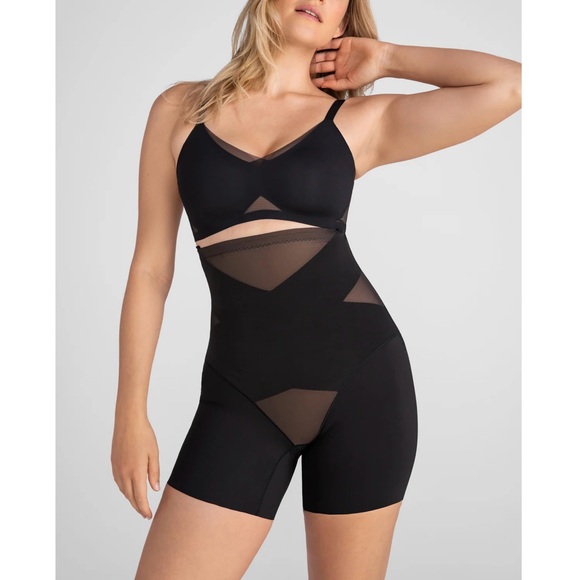 NWOT💕HONEYLOVE SuperPower Girl-Short in Runway Size 1X - Picture 11 of 12